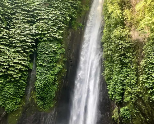 Munduk-Waterfall_1